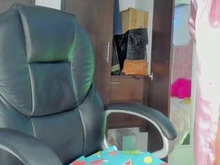 bunny-glow Live Webcam on CamSoda