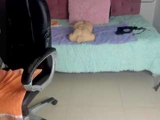 Bunny-Glow live cam preview