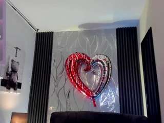 zoe-yanin's CamSoda show and profile