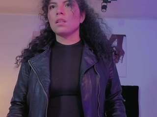 zoe-yanin, female webcam model,  years old, on live webcam