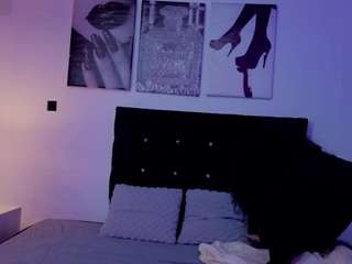 le modèle zoe-yanin est en webcam porno dans un show sur le site camsoda, il possède les tags suivants: anal,fingers,spank,shaved pussy,pussy,public,no smoking,no drinking,nature,natural,naked,lush,lingerie,latina,fuck machine,feet,anal toys,facial piercings,erotic dance,dirty talk