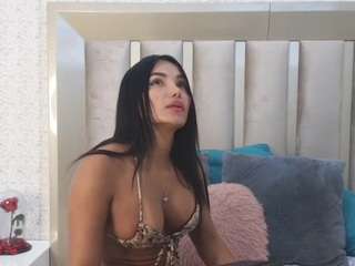 tiffanydanielss Live Webcam on CamSoda