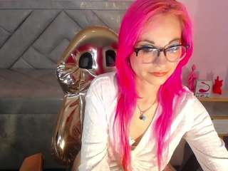 abril-ch Live Webcam on CamSoda