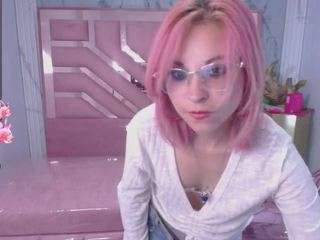 abril-ch Live Webcam on CamSoda