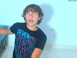 arielnoir6958 webcam