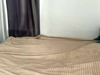 izolacoster Sex Cam Show