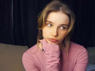 katerinepulkkinen Live Webcam on CamSoda