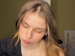 katerinepulkkinen Live Webcam on CamSoda