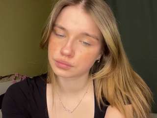 le modèle katerinepulkkinen est en webcam porno dans un show sur le site camsoda, il possède les tags suivants: ahegao,sport,no drinking,ass,pov,public,role play,schoolgirl,spank,spanking,stockings,lush,strip,striptease,tattoos,tease,teen 18,tittyfuck,twerk,young adult