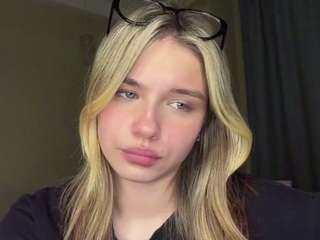 Ce modèle est en direct maintenant. katerinepulkkinen
