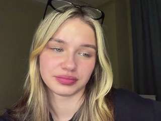 Este modelo está en vivo ahora. katerinepulkkinen