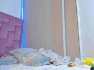 scarlet-vixen webcam