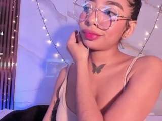 scarlet-vixen live webcam show