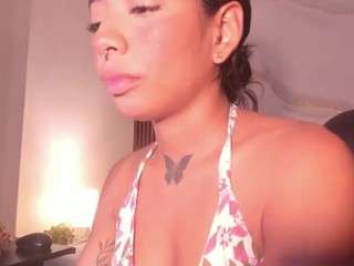 scarlet-vixen live webcam show