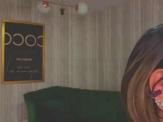 Live webcam model zarcasutra-t on Soda Cams