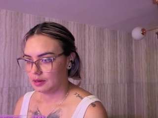 zarcasutra-t's CamSoda show and profile