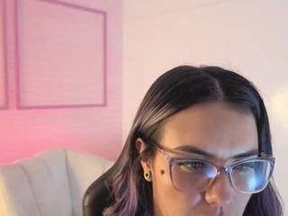 Amy_Bowie live webcam show