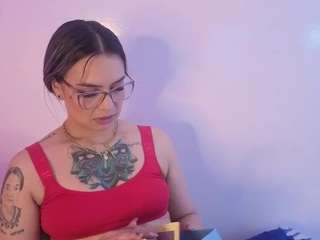 Zarcasutra-t's cam show statistics and live stream