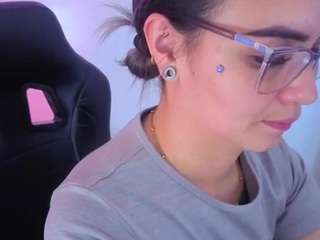 Amy_Bowie live cam preview