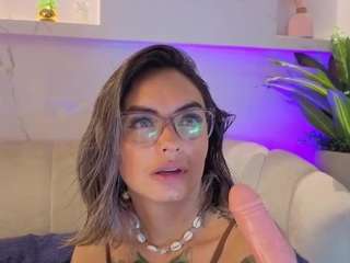 Amy_Bowie live cam preview