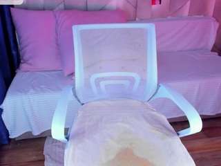 Hii im Alanna and im new here