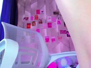 Hii im Alanna and im new here