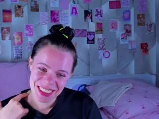 Hii im Alanna and im new here