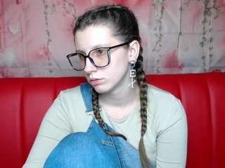 lilianashine Live Webcam on CamSoda