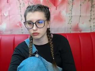 lilianashine live cam profile