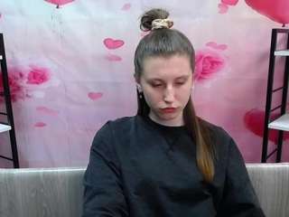 lilianashine's CamSoda show and profile