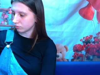 lilianashine's CamSoda show and profile