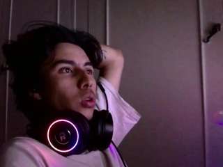 bastian1xx Live Webcam on CamSoda