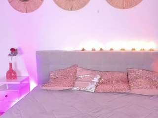 Live webcam model gabby-reyes1 on Soda Cams