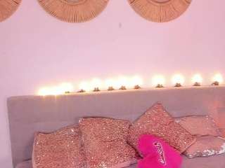 Live webcam model gabby-reyes1 on Soda Cams