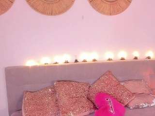 Live webcam model gabby-reyes1 on Soda Cams