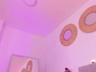 Live webcam model gabby-reyes1 on Soda Cams