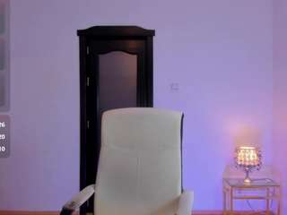 peanughty's CamSoda show and profile