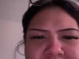 slurpyyselenaaa Live Webcam on CamSoda