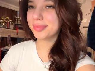 Live webcam model viktoriasingh on Soda Cams