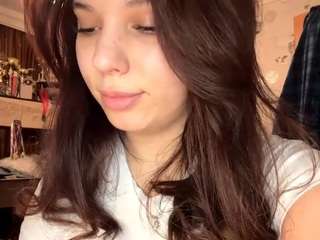 Live webcam model viktoriasingh on Soda Cams