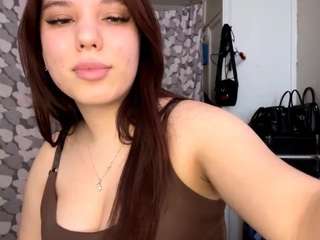 Live webcam model viktoriasingh on Soda Cams