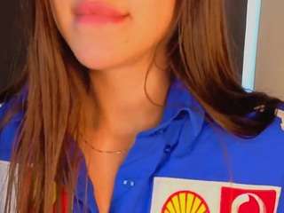 aileenbutremovic Live Webcam on CamSoda