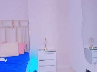 alana-rose1's CamSoda show and profile