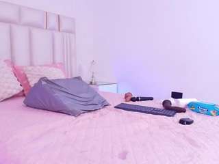alana-rose1 live webcam show