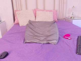 alana-rose1 live webcam show