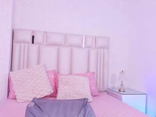 Live cam show with alana-rose1