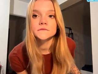 Live webcam model dominiquecarino on Soda Cams