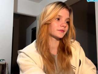 Live webcam model dominiquecarino on Soda Cams