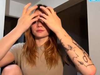 Live webcam model dominiquecarino on Soda Cams