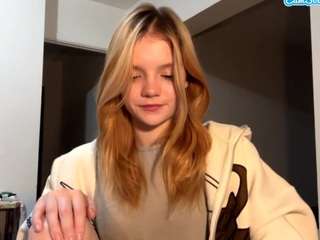 Live webcam model dominiquecarino on Soda Cams